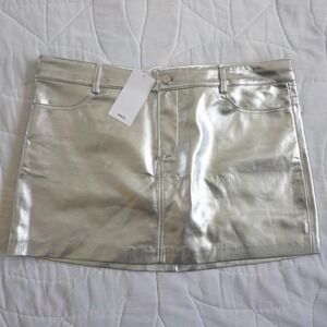 MNG Silver Metallic Faux Leather Mini Skirt Women's Size L NWT Party‎ NYE Club
